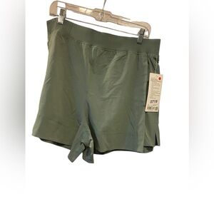 NWT Lululemon stetch woven relaxed fit HR shorts Size XL